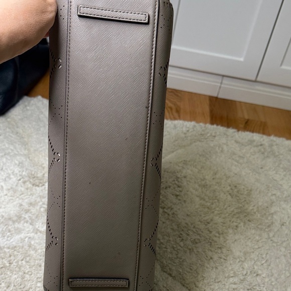 Tory Burch Robinson Crosshatch Tote Shoulder Bag Taupe - Picture 7 of 16